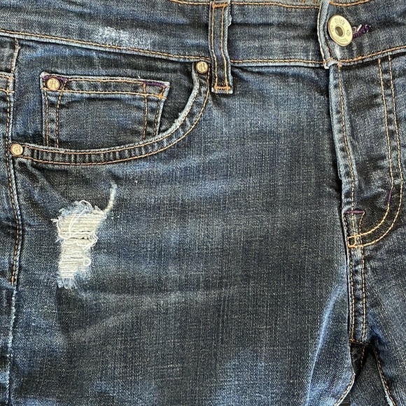 Sz26 Rich & Skinny Straight Leg distressed Dark blue wash EUC - Picture 5 of 10